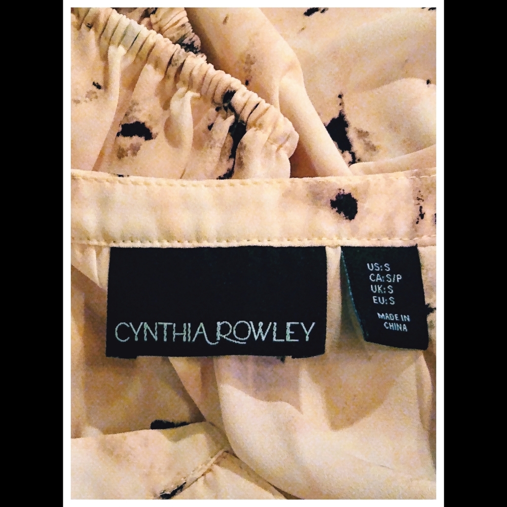 CYNTHIA ROWLEY semi-sheer 3/4 Sleeve blouse - Picture 3 of 4